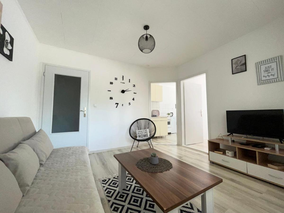 Starlux Apartment Mostar Buitenkant foto